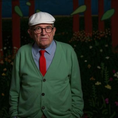 Morre o pintor britânico David Hockney, ícone da arte contemporânea