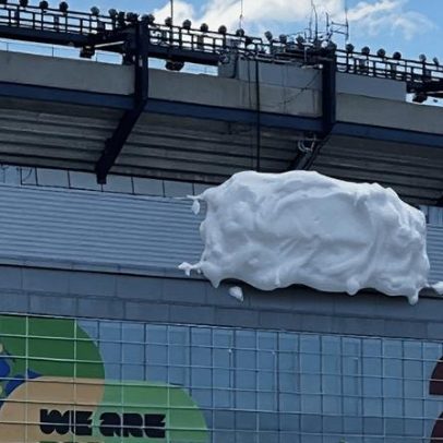 Gillette cobre logotipo no estádio, repetindo Levi’s e ironiza a FIFA