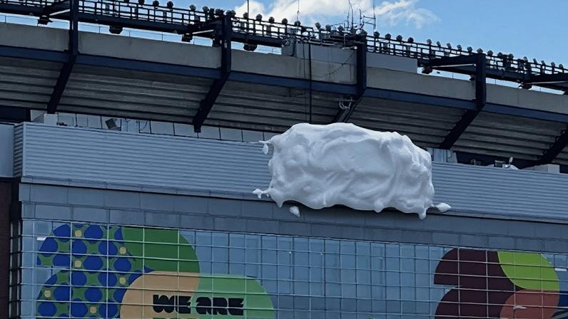Logo da Gillette coberto pela Fifa no Gillette Stadium