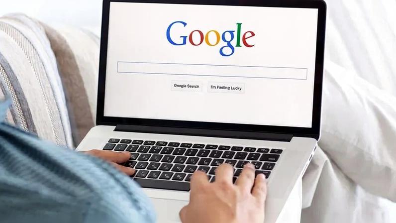 Google vê pressão crescer nas buscas com avanço da IA e perda de talentos