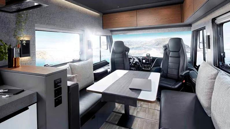 O Flair 880, de origem alemã, conta com a base do chassi do Iveco Daily