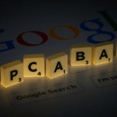 Alphabet eleva emissão de ações para cerca de 85 bilhões de dólares, maior da história