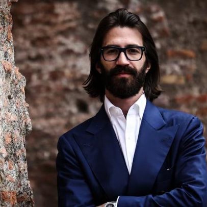 Herdeiro da Ray-Ban intensifica disputa pelo controle do império de €40 bilhões