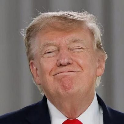 Líder supremo do Irã afirma que Trump tentou influenciar acordo de paz