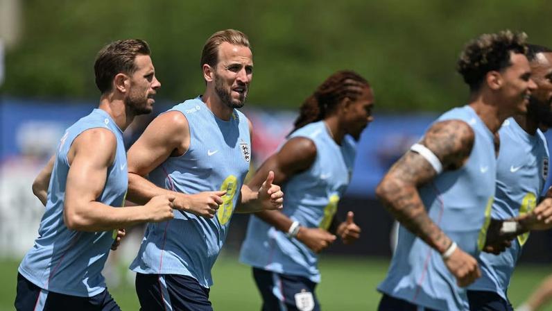 Seleção inglesa tem chuteiras e equipamentos de treino furtados às vésperas de estreia na Copa do Mundo