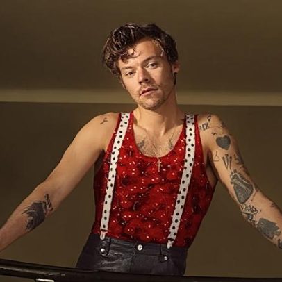 Harry Styles passa mal durante show na Inglaterra: entenda o ocorrido