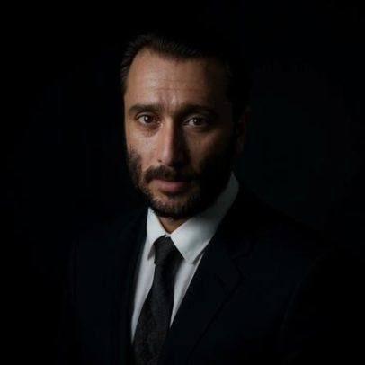 CEO da Versace, Emmanuel Gintzburger, deixa o cargo
