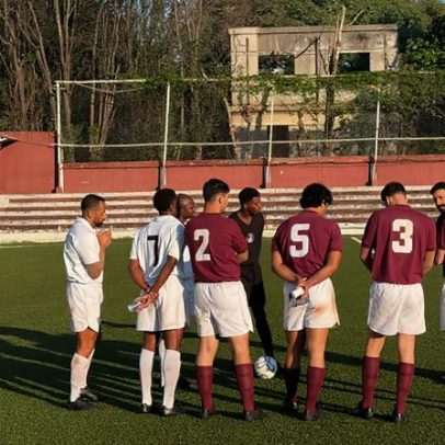 Google desenvolve projeto para recriar gol icônico de Pelé com IA