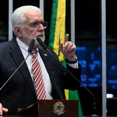 Wagner mantém candidatura ao Senado e minimiza deixar liderança
