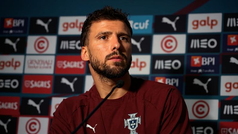 Zagueiro português comenta suposto racha no elenco por Cristiano Ronaldo