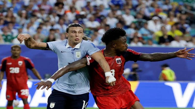 Uruguai empata com Cabo Verde e se complica na Copa