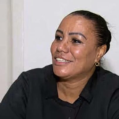 Geruza realiza sonho em Lins ao cantar com Simone Mendes no rodeio