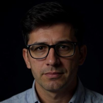 Amir-Ali Minae é libertado da prisão no Irã