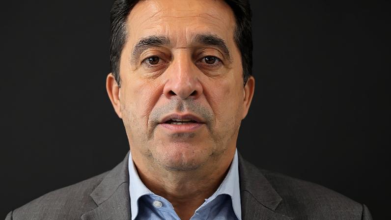 Moraes suspende ação contra deputado relacionada ao 8 de Janeiro