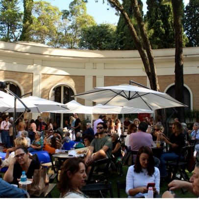 Bazar da Cidade leva clima de festa junina à Casa Museu Ema Klabin