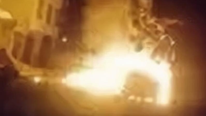 Imagens de testemunhas mostram incêndio após explosão na região de Guangxi, na China