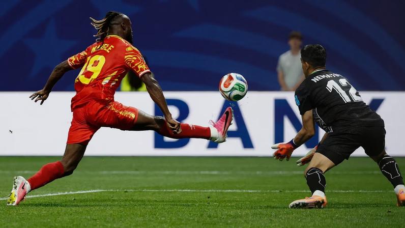 Seleção africana vira com dois gols de Wissa e encara a Inglaterra na segunda fase