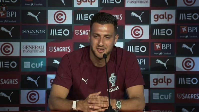 O defensor do Manchester United reforçou que todos estão no mesmo barco nesta Copa do Mundo.