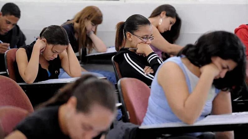 Iniciativa reúne testes de nível, trilhas de aprendizagem e certificação