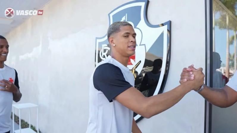 Confira como estão os treinos do Vasco de olho na volta do futebol brasileiro.