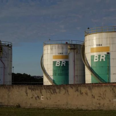 Ações da Petrobras sobem com acordo e alta do petróleo
