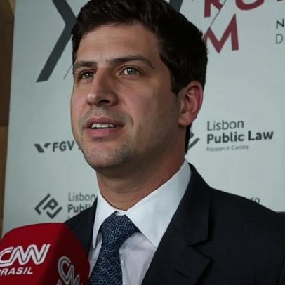 João Campos afirma interesse explícito em atacar o Pix