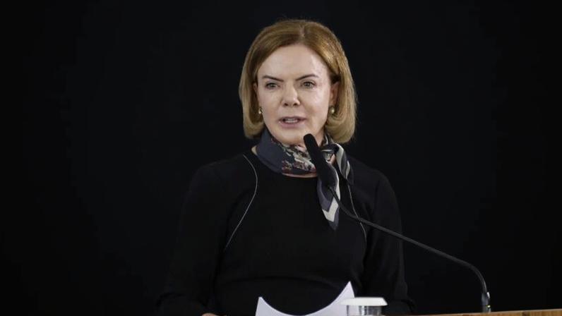 Gleisi Hoffmann perde ação contra Flávio por vídeo no Instagram