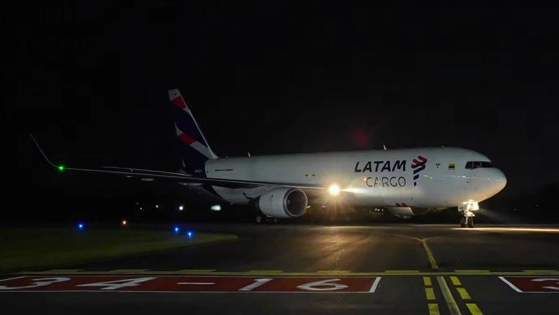 LATAM Cargo Group ampliou de três para quatro voos semanais a rota cargueira Miami-São José dos Campos