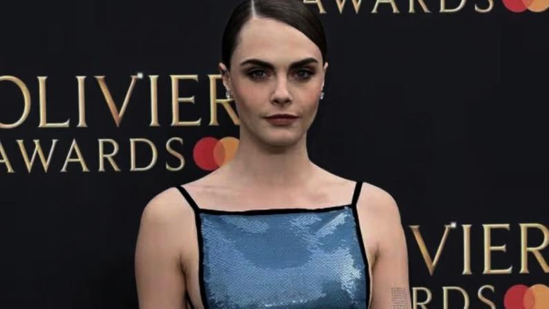 Cara Delevingne revela detalhes de sua trajetória pessoal e profissional