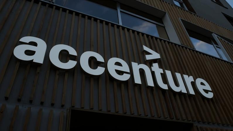 Accenture sofre queda histórica na bolsa após previsões decepcionantes