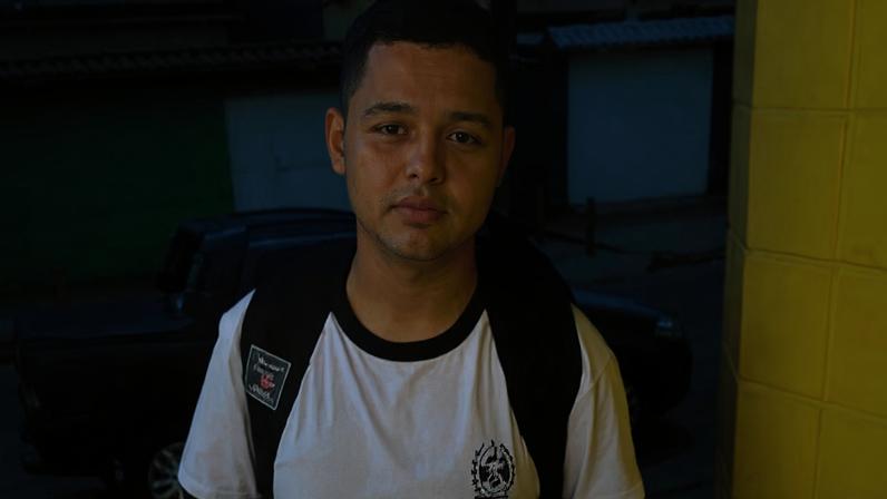 Menino Arthur de Melo da Silva comeu bolo envenenado e foi internado