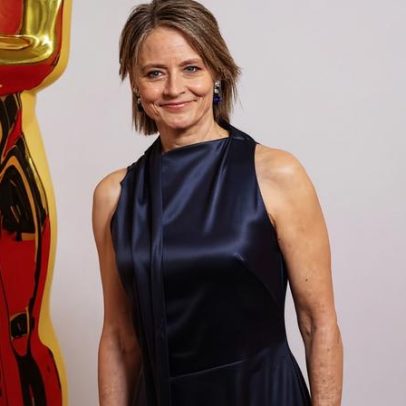 Jodie Foster afirma que envelhecer sem plásticas pode render papéis