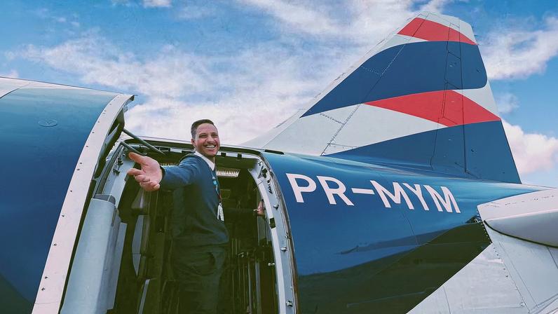 Igor Santos: agente de aeroporto