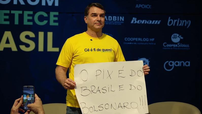 Em Minas Gerais, Flávio disse que Lula é responsável pela tarifa proposta pelos EUA