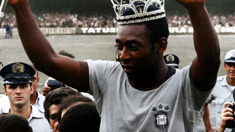 O Rei Pelé jogou em Nova York no fim da carreira. Foto: Domicio Pinheiro/Estadão