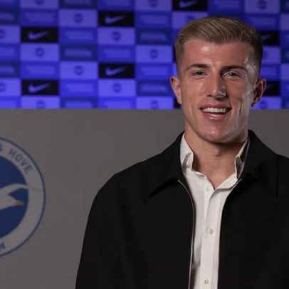 Costinha dá sua primeira entrevista como jogador do Brighton