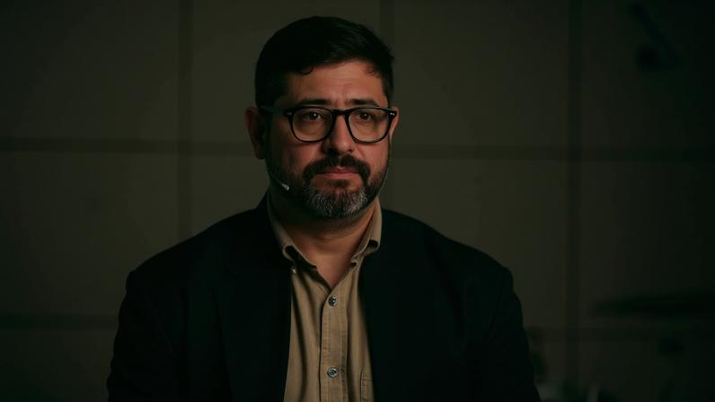 Kenner Terra após ler a carta de renúncia na IBAB (Foto: Reprodução/YouTube/IBAB)