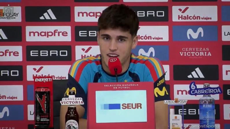 Pau Cubarsí relembrou sua estreia na Copa do Mundo da FIFA contra Cabo Verde com apenas 19 anos.