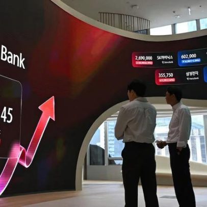 Bolsas da Ásia fecham em baixa após liquidação de tecnologia em NY; Kospi cai 10%