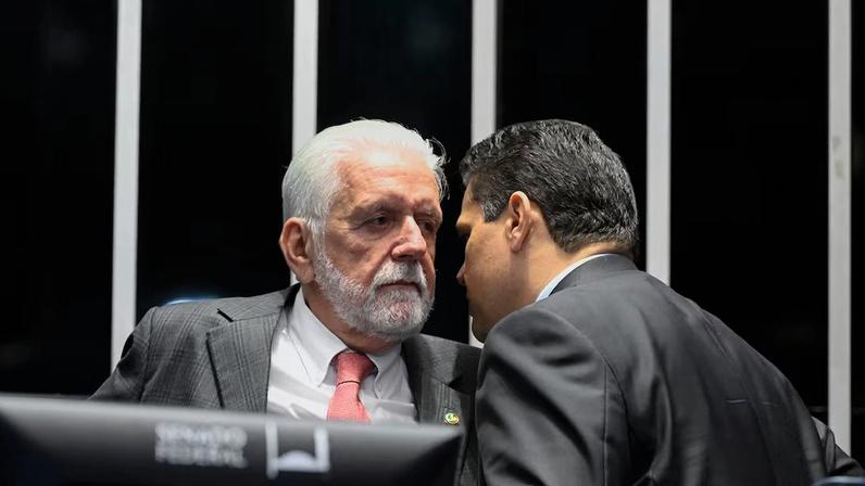 Ninguém solta a mão de ninguém para interditar investigações sobre parlamentares
