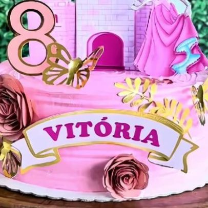 Bolo com recheio de flocos de doce de leite impressiona