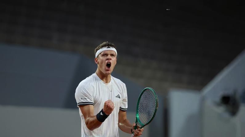 Jakub Mensik é o próximo adversário de João Fonseca em Roland Garros