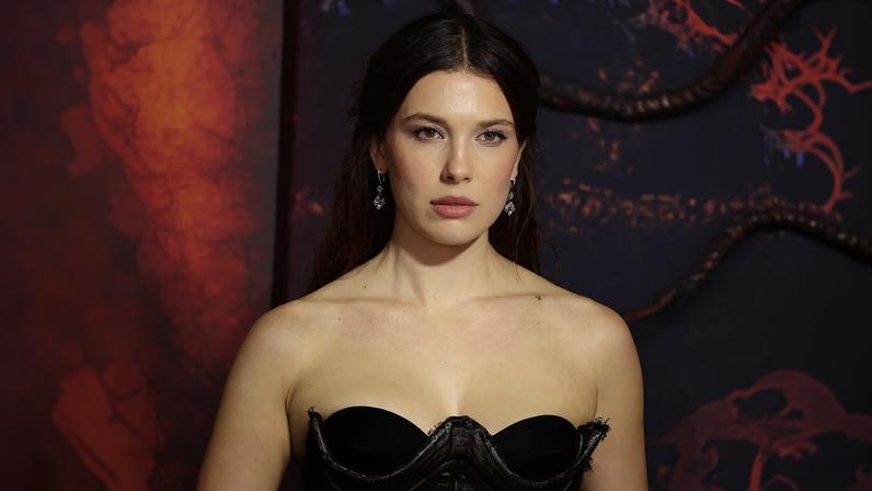 Millie Bobby Brown enfrenta fim de Stranger Things e busca reconexão com elenco