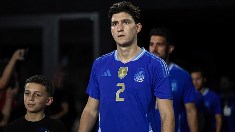 Leonardo Balerdi é cortado da Argentina após sofrer lesão na panturrilha.