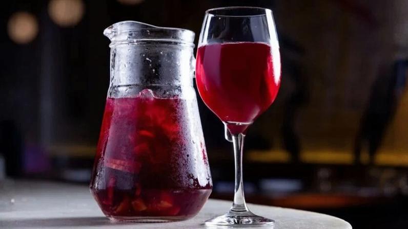 Sangria: bebida espanhola da semana celebra alegria compartilhada