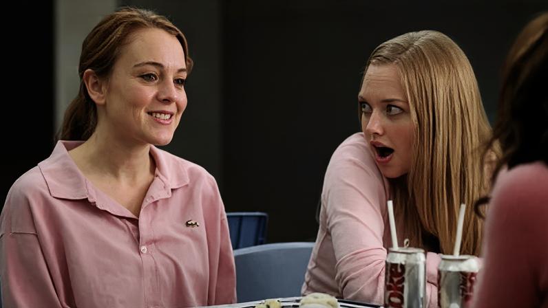 Lindsay Lohan e Amanda Seyfried em "Meninas Malvadas"