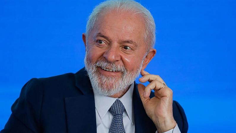 Na manhã desta 2ª feira (22.jun) o presidente (foto) já havia participado de cerimônia de assinatura que formalizou a adesão do Rio de Janeiro ao programa de renegociação de dívidas dos Estados