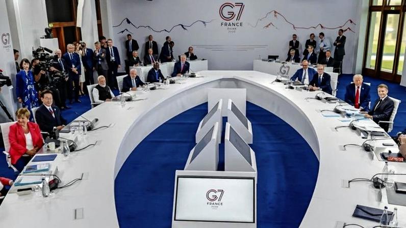 O presidente Lula durante reunião ampliada do G7 sobre crescimento econômico equilibrado, em Évian-les-Bains (França), na manhã desta 4ª feira (17.jun.2026)