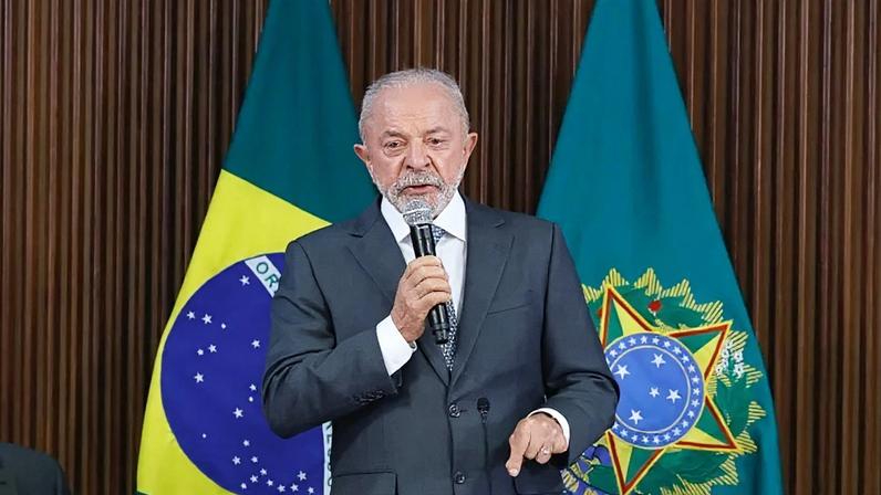 Lula afirmou que pretende usar a participação no G7 para defender o multilateralismo e ampliar o diálogo com outras lideranças internacionais diante da tensao comercial entre Brasília e Washington