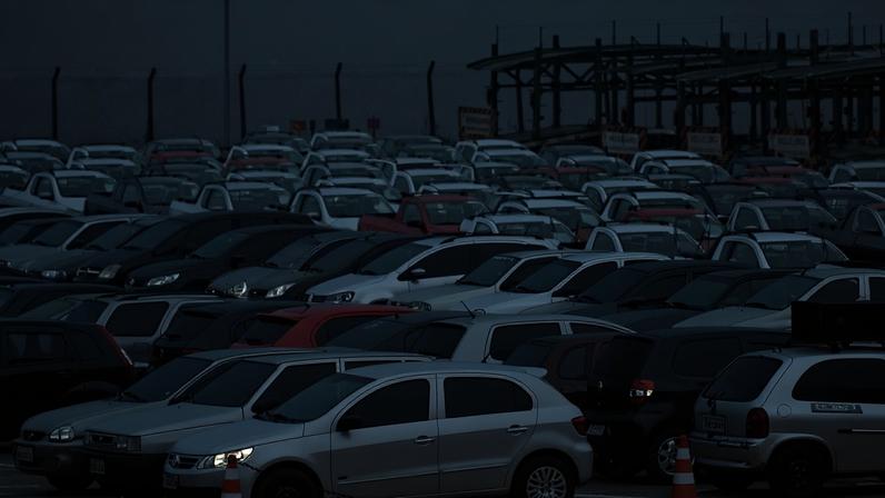 Julho de 2023 apresenta crescimento, mas locadoras dominam as vendas